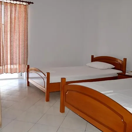 Apartment Stavroula ηospitality Vrasná