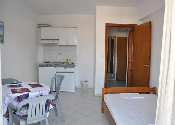 Stavroula ηospitality Vrasná