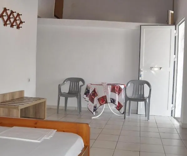 Stavroula ηospitality *